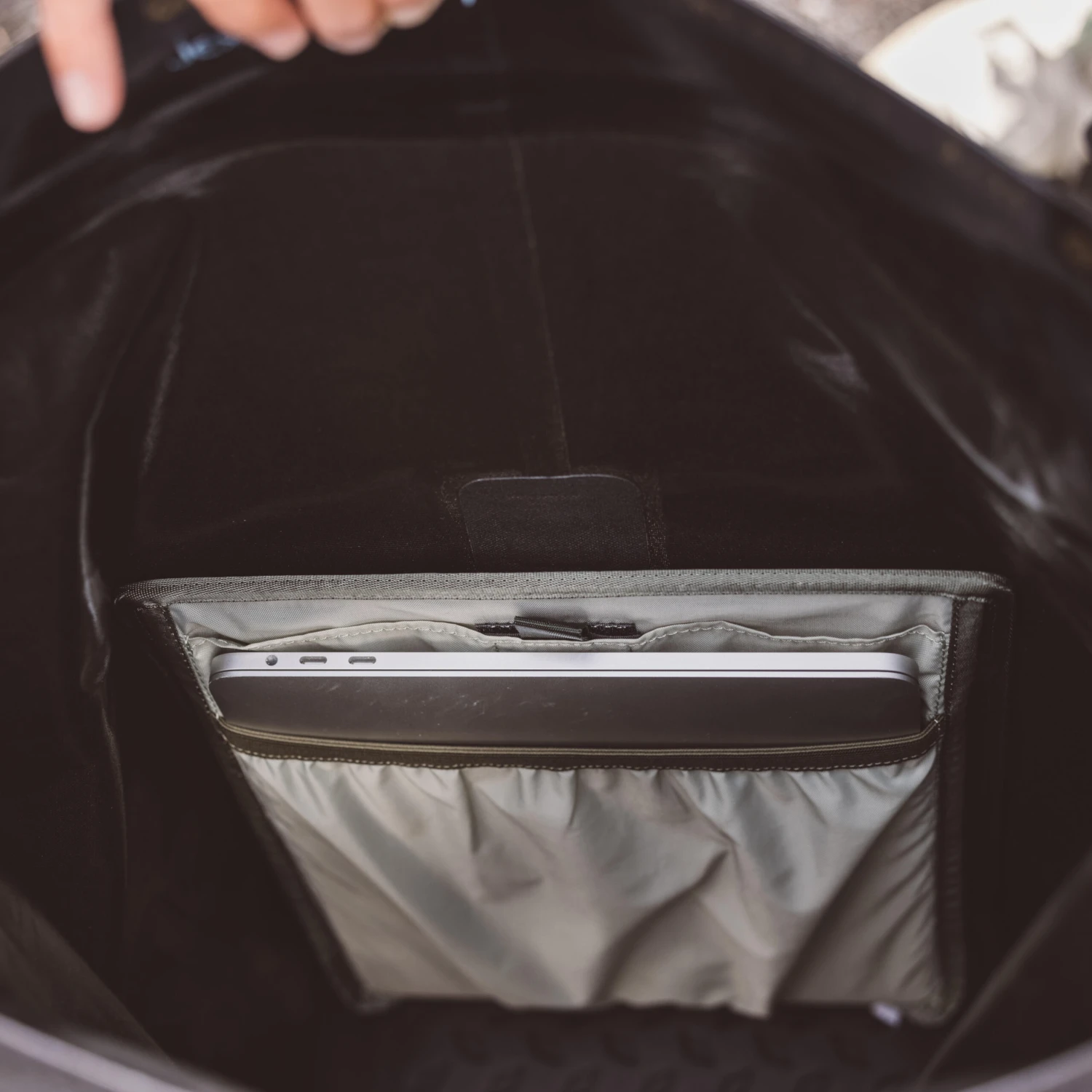 Riverside IPX6 24L Waterproof Touring Pannier Bike Bag 8 Riverside IPX6 24L Waterproof Touring Pannier Bike Bag - Image 8