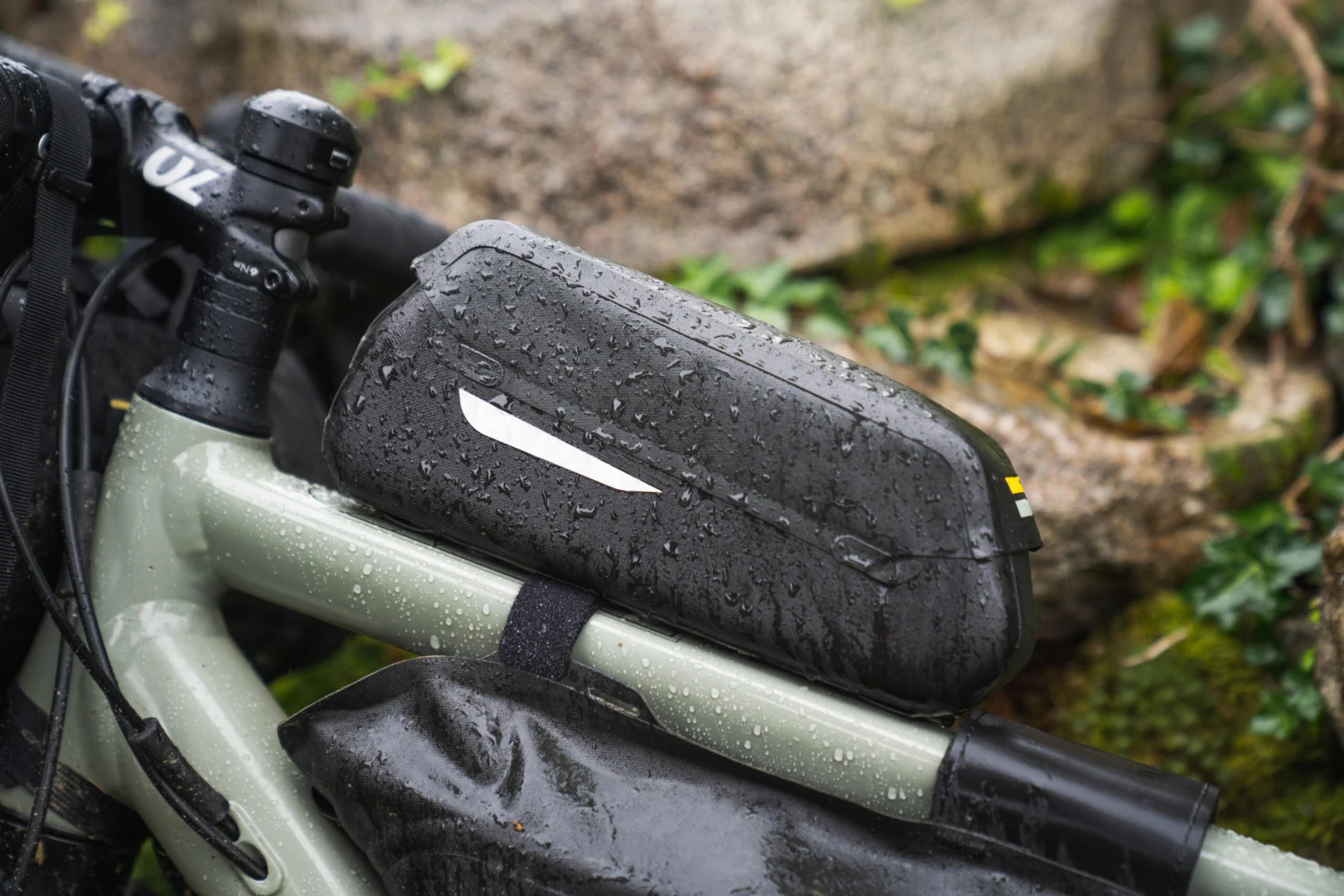 1L Bikepacking Waterproof Top Tube Bag Riverside 5 1L Bikepacking Waterproof Top Tube Bag Riverside - Image 5