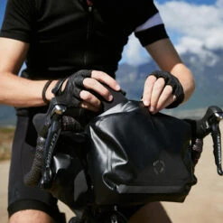 Roswheel Road Accessory Pouch -Outdoor Camping Store k4e782f5ec0abf25558e76733c22d98fe